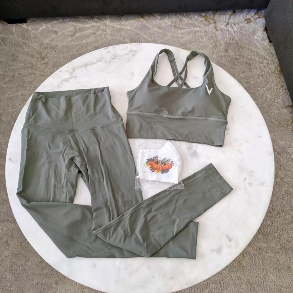 V Activewear Sage Green Yoga Set Sports Bra Leggings Size S